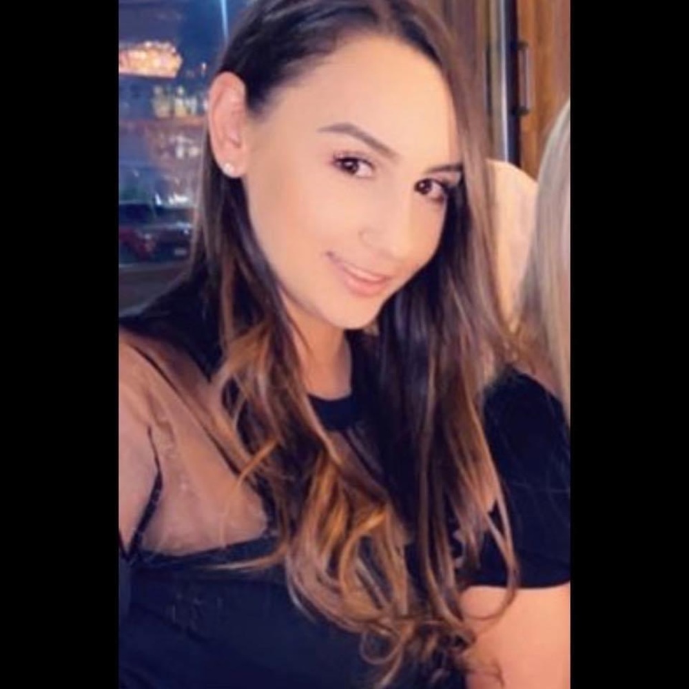 Meet your Posher, Zaida